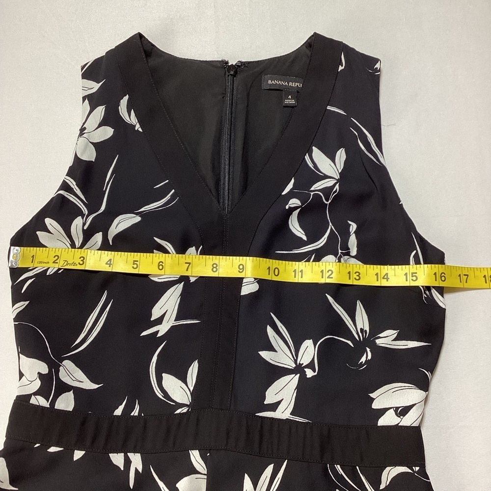 Banana Republic Black and White Handkerchief-Hem Dress - Picture 11 of 12